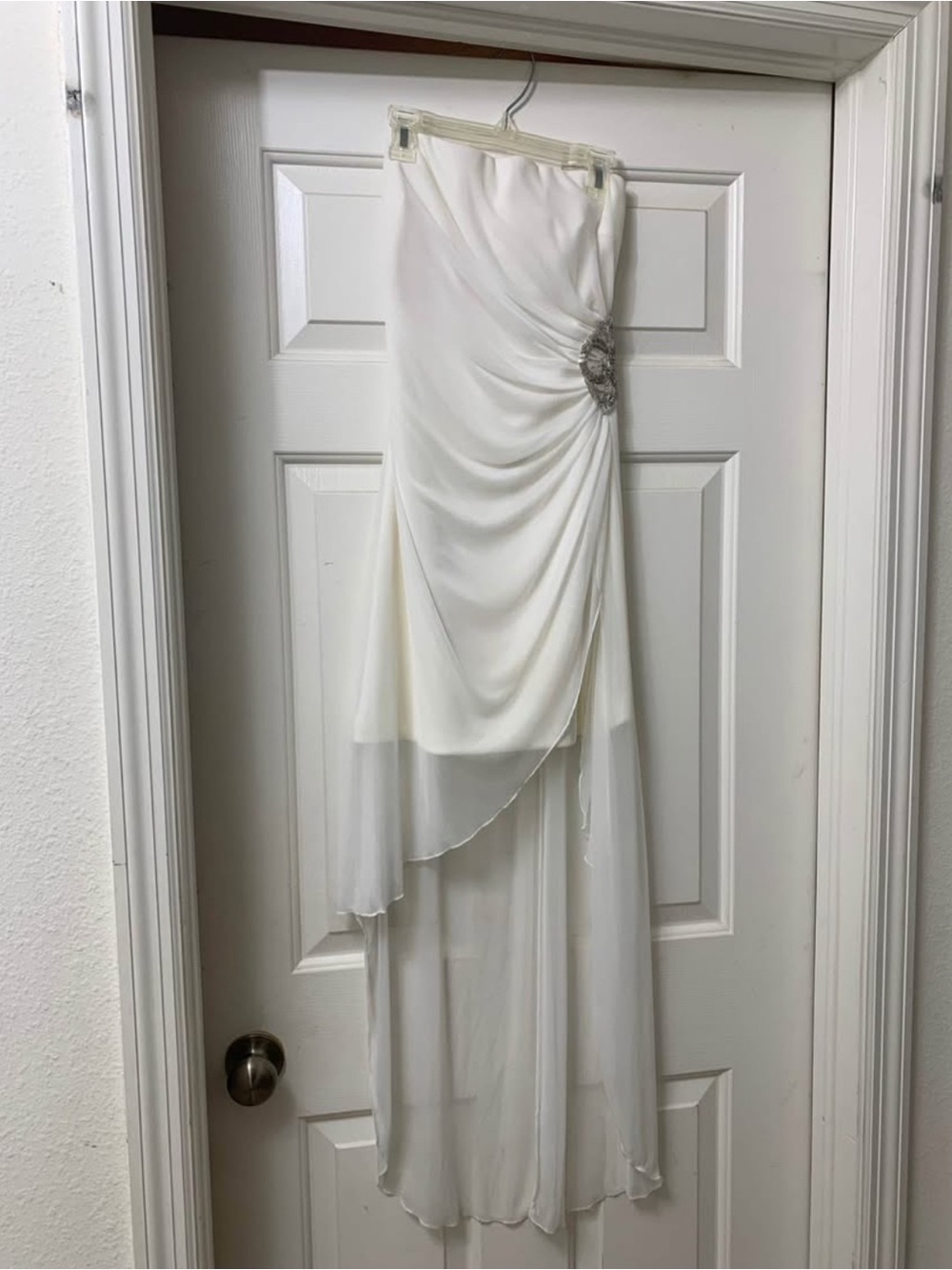 Elegant White Draped Evening Dress with Embellished Waist